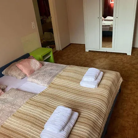 Apartment Arsenal Sorhazi *