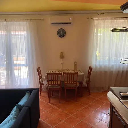 Apartment Arsenal Sorhazi Balatonfuzfo