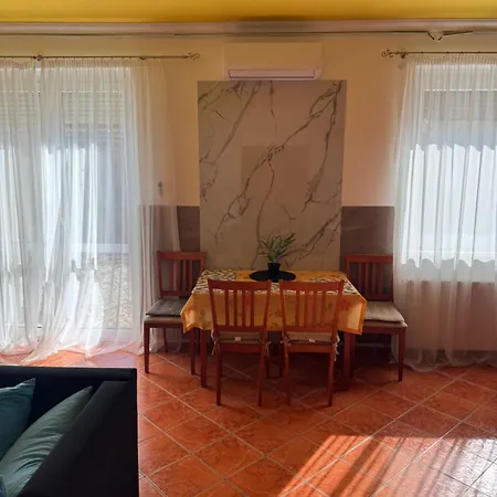 Appartement Arsenal Sorhazi Balatonfůzfő