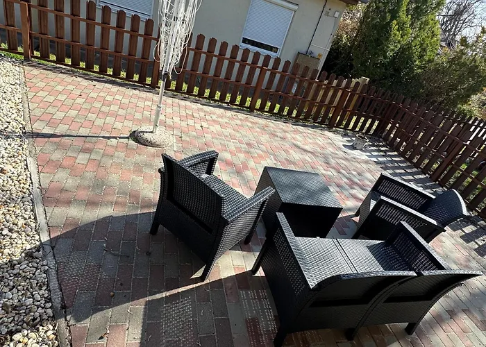 Arsenal Sorhazi Appartement Balatonfůzfő