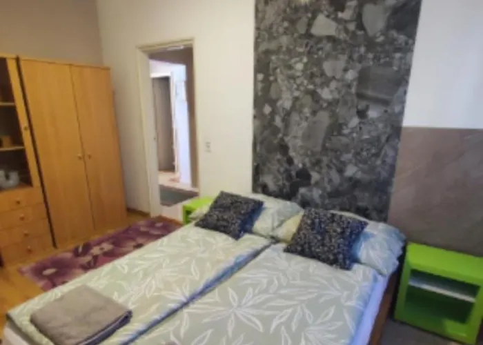 Arsenal Sorhazi Apartmán